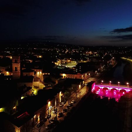 Hotel Le Mura Фолиньо Екстериор снимка