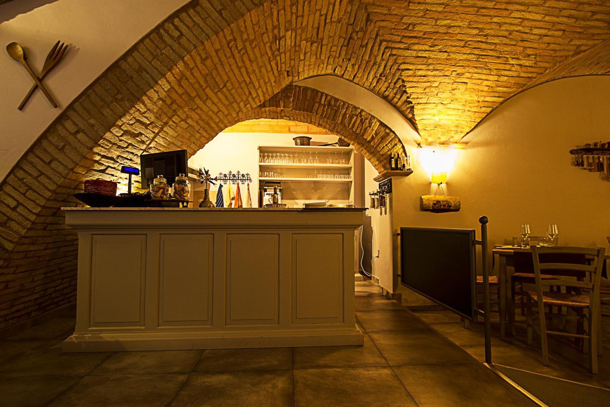 Hotel Le Mura Фолиньо Екстериор снимка