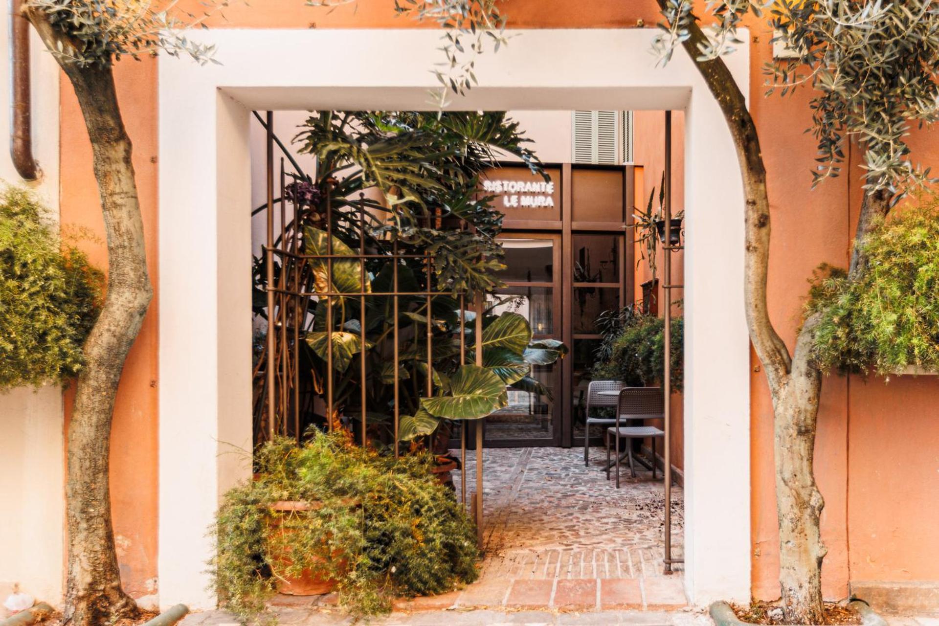 Hotel Le Mura Фолиньо Екстериор снимка